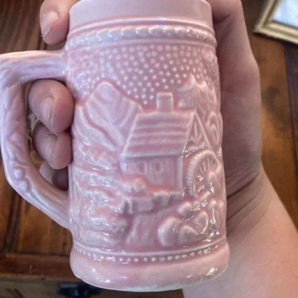 Vintage Japan Pink Mini Stein Set​